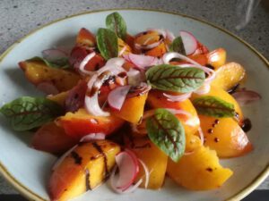 Pfirsichsalat